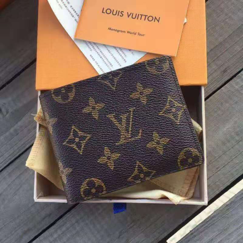 i30-60895 LOUIS VUITTON   